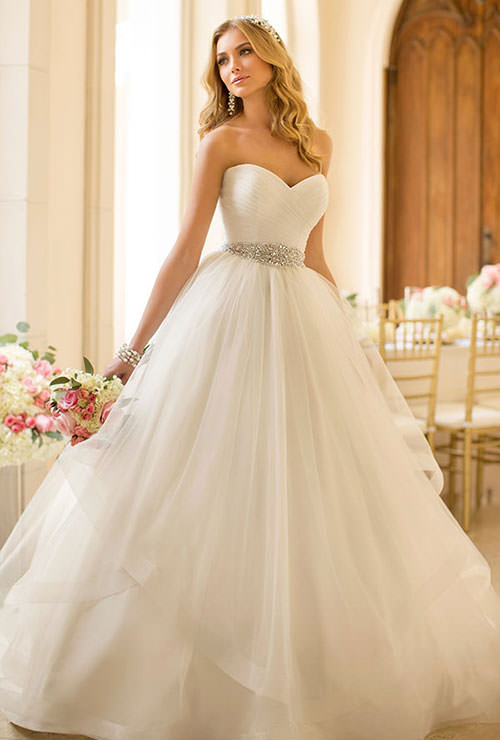 vestido de noiva estilo princesa